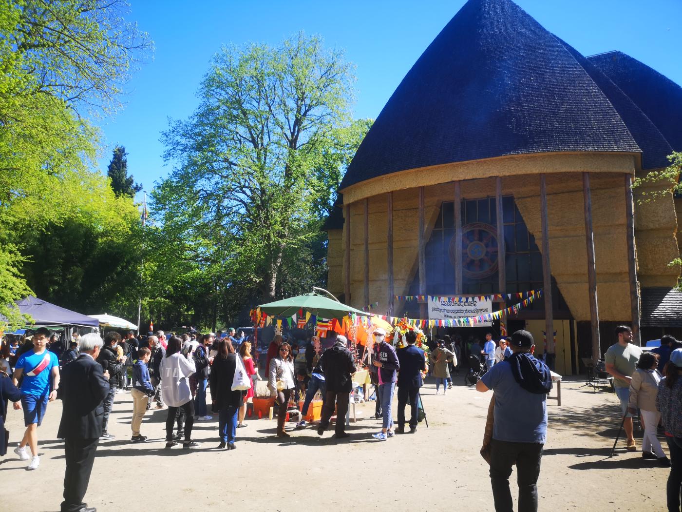 Pagode de Vincennes lors d'une journée de commémoration